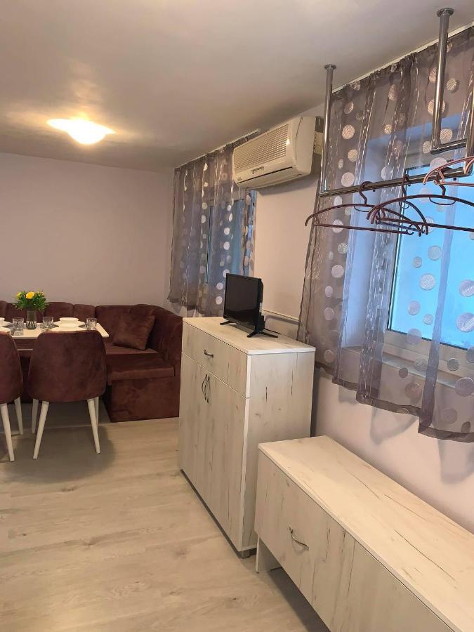 Comfy Studio Apartment By The Flower Market Várna Kültér fotó