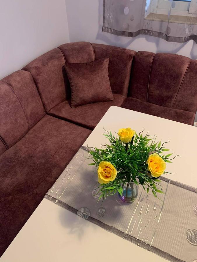 Comfy Studio Apartment By The Flower Market Várna Kültér fotó