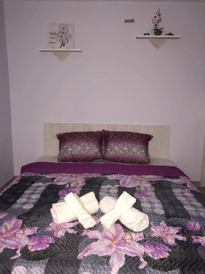 Comfy Studio Apartment By The Flower Market Várna Kültér fotó